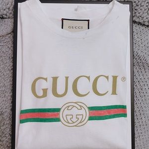 Gucci oversized t-shirt with logo